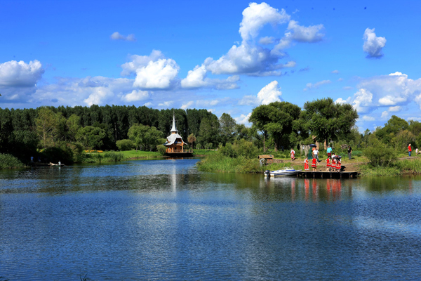 Lakeside view of Volga Manor